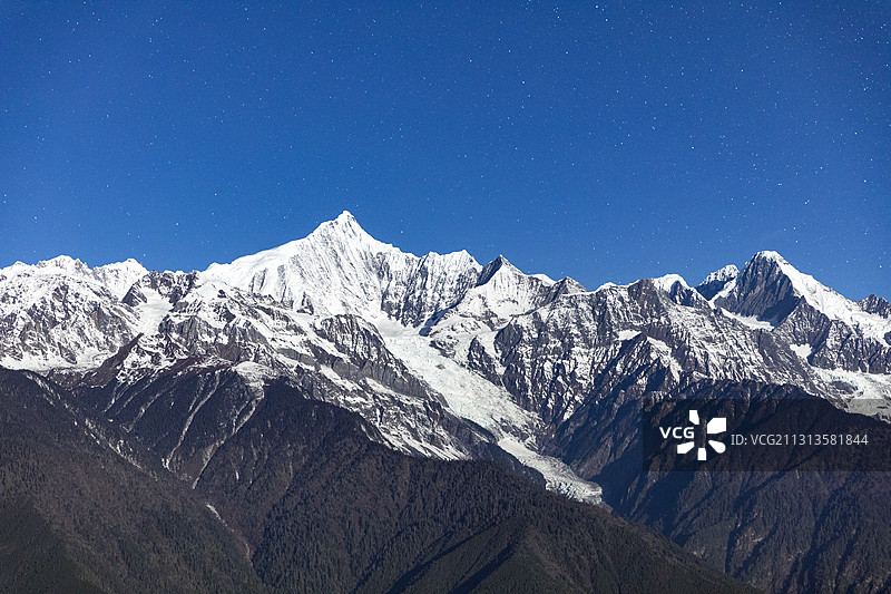 梅里雪山日照金山图片素材