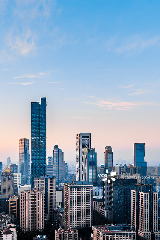 中国江苏南京城市天际线清晨风光图片素材