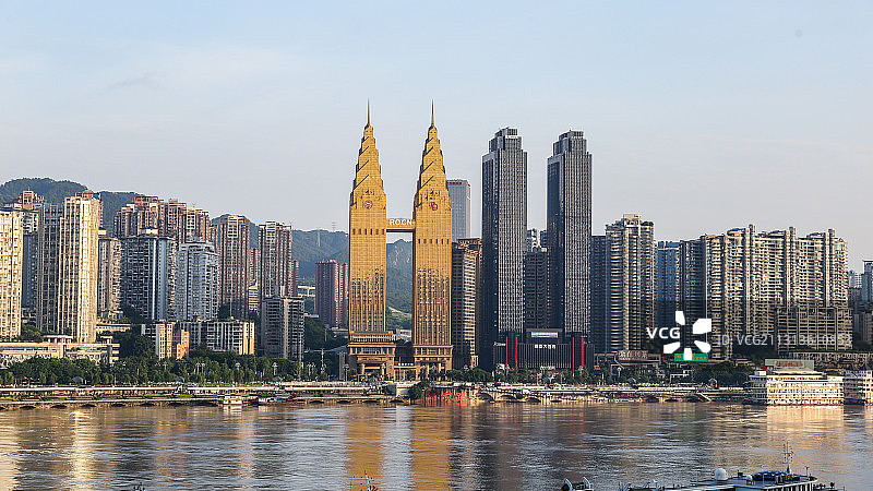 南滨路黄金双子塔图片素材