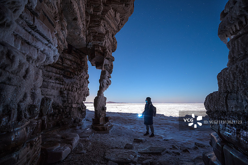 我与定海神针的跨年之夜图片素材