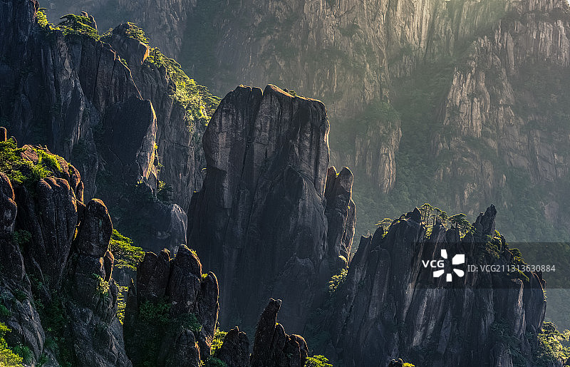 黄山奇峰怪石图片素材
