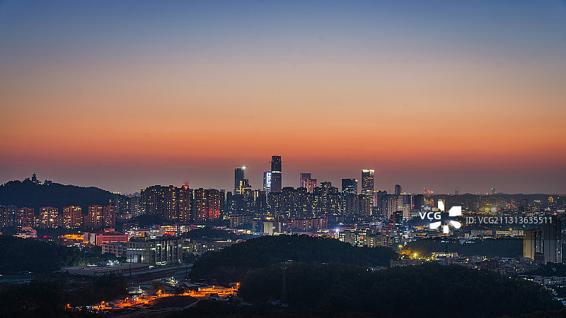 建设中的广州番禺中心图片素材