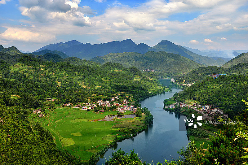 青山绿水图片素材