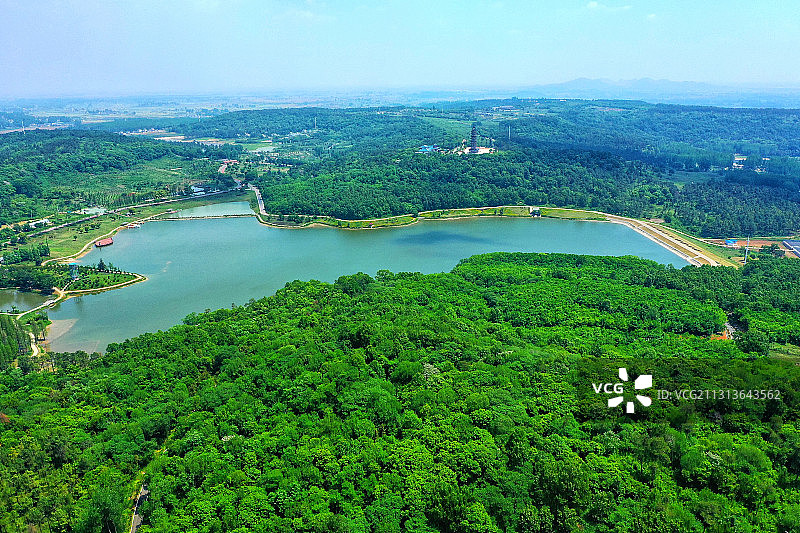 江苏省南京市六合区平山镇平山森林公园的自然风光图片素材