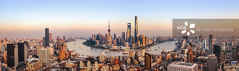 陆家嘴的傍晚图片素材