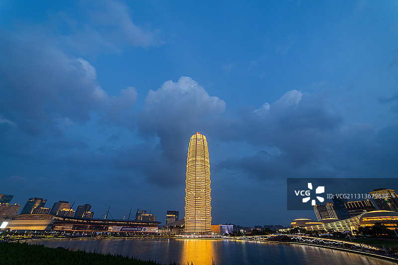 郑州千禧广场 如意湖图片素材