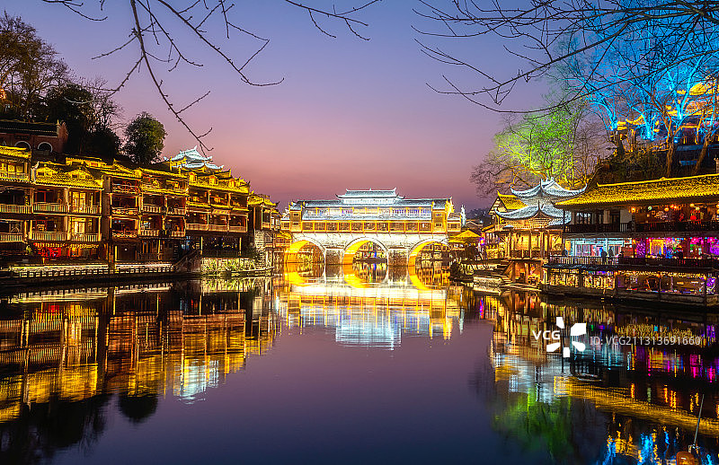 美翻了图片素材