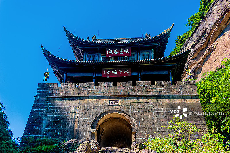 中国四川广元剑门关风景区剑阁关楼图片素材