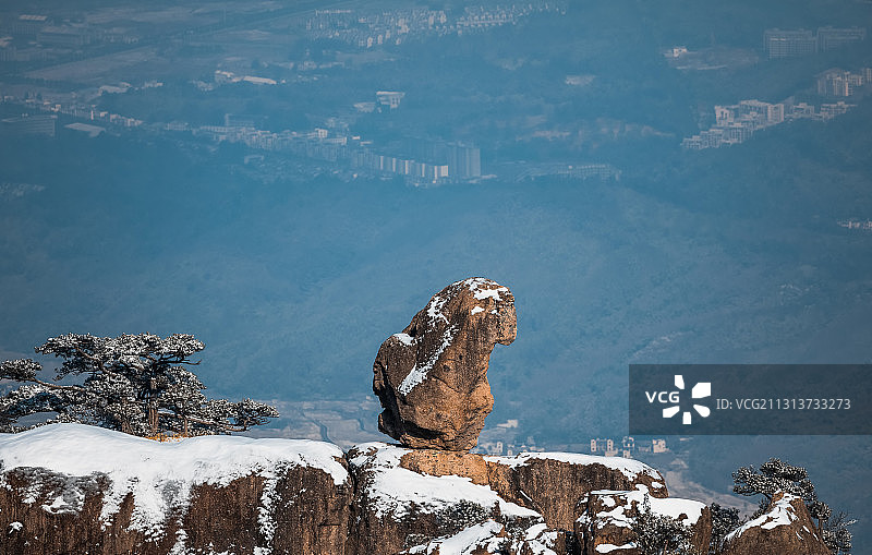 安徽黄山风景区旅游奇石石猴图片素材