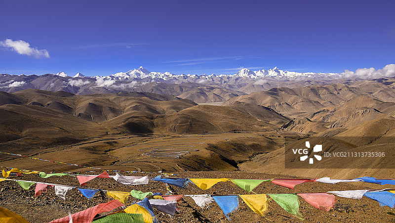 加乌拉山口远望喜马拉雅山图片素材