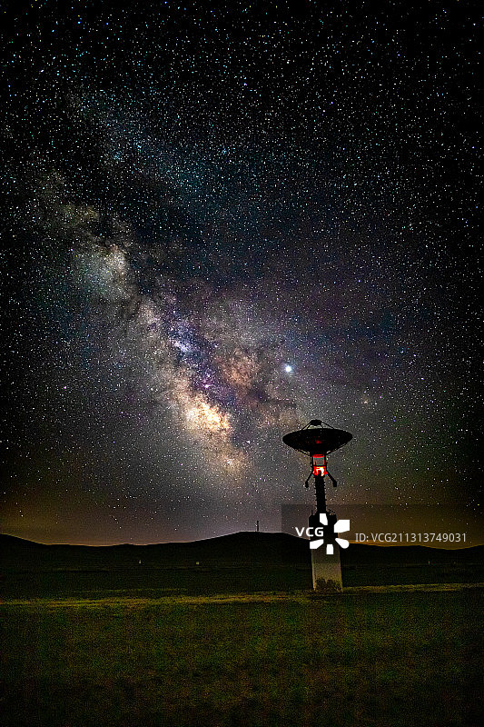 中国内蒙古锡林郭勒盟明安图天文站银河图片素材