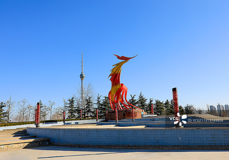 山东省临沂市地标风景—凤凰广场图片素材