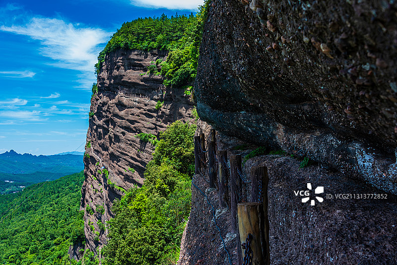 中国四川广元剑门关风景区鸟道图片素材