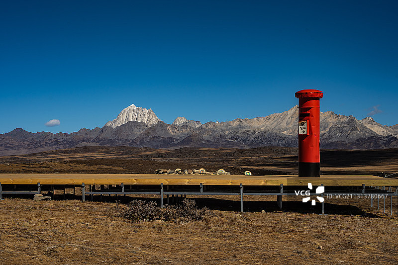 海拔4200米的邮局。图片素材