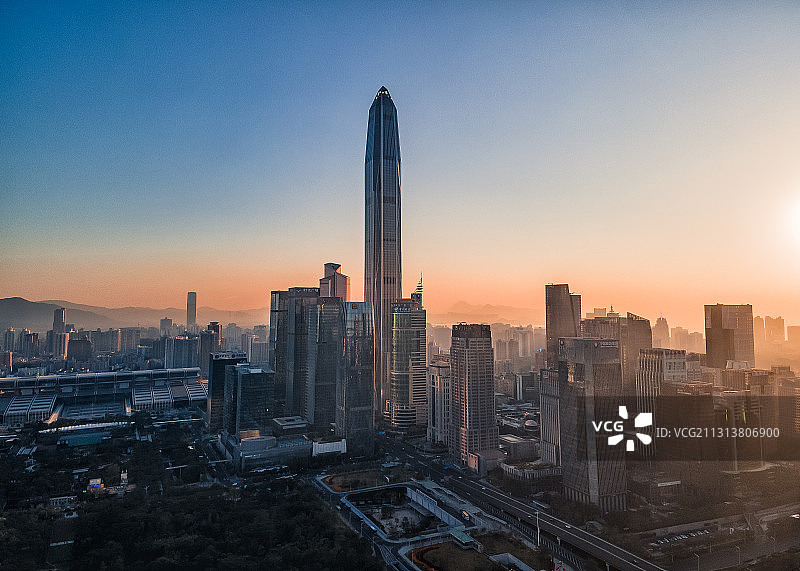 深圳平安国际金融中心（平安银行大厦）日出图片素材