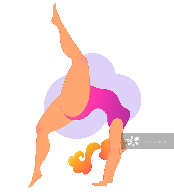 大码曲线女性瑜伽课图片素材