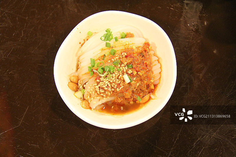 湖南省长沙市火宫殿风味小吃：刮凉粉图片素材