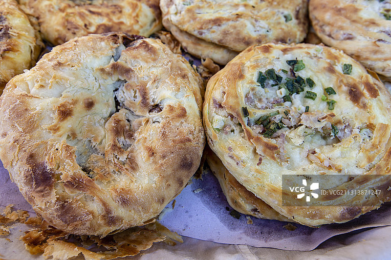 云南省大理市喜洲古镇小吃：破酥粑粑（喜洲粑粑）图片素材