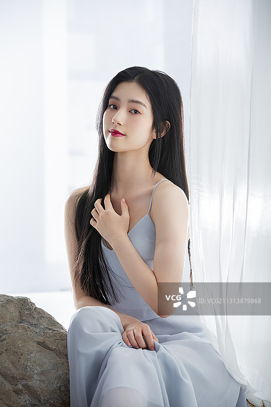 青年女子时尚肖像图片素材