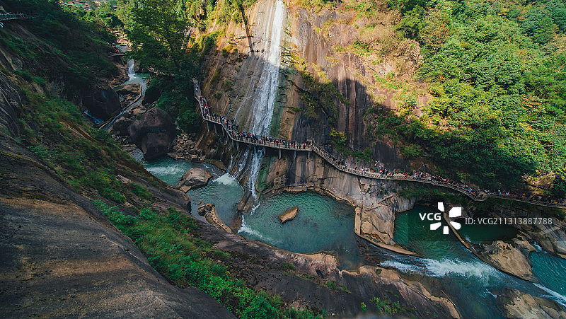 江西上饶4A级景区望仙谷，坐落于上饶灵山山脉，瀑布峡谷之中图片素材