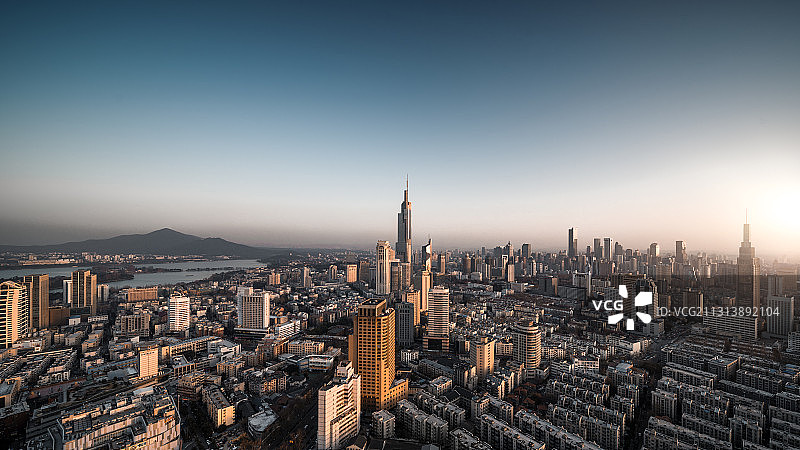 城市观景台，全景，留白图片素材