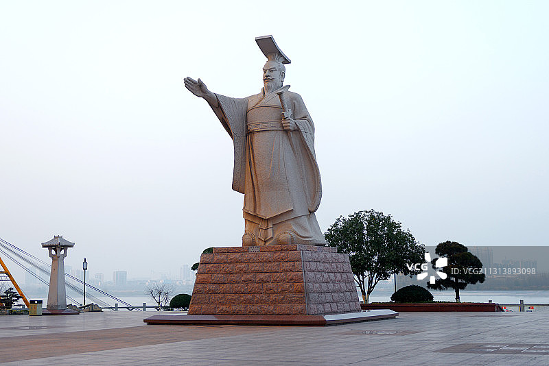 湖北鄂州孙权雕像图片素材