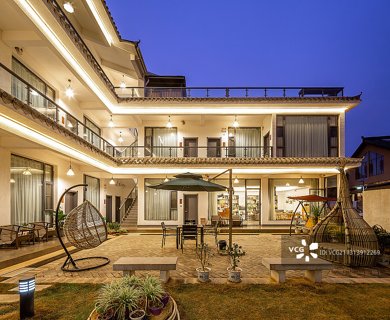 现代民宿院子图片素材