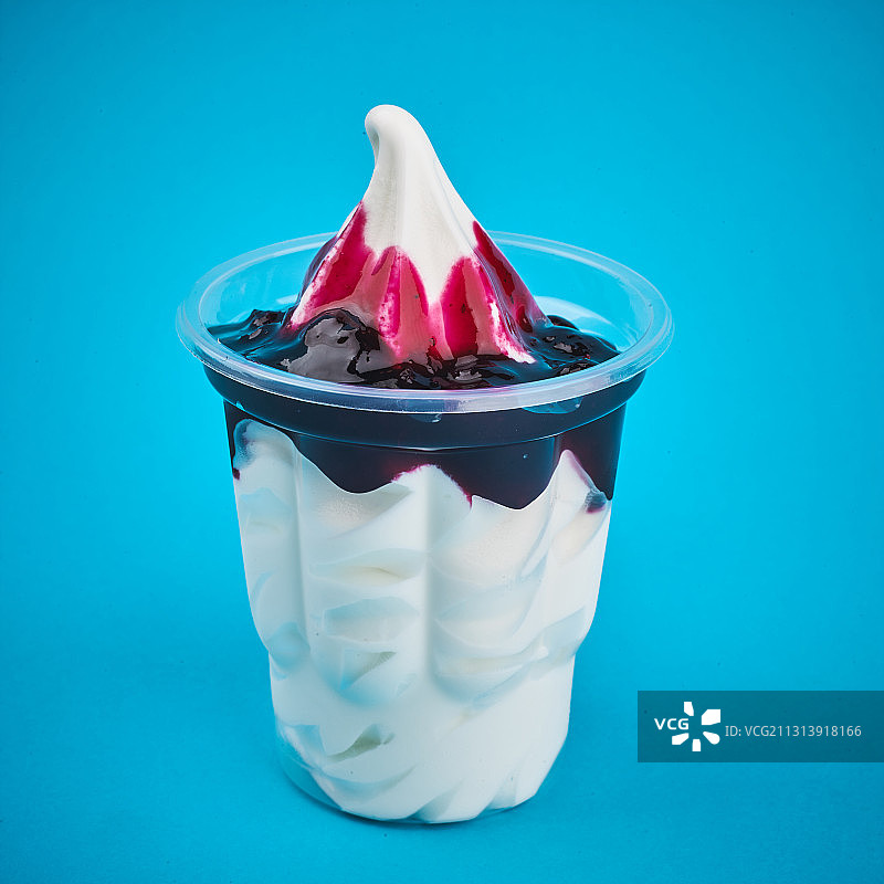 蓝莓圣代图片素材