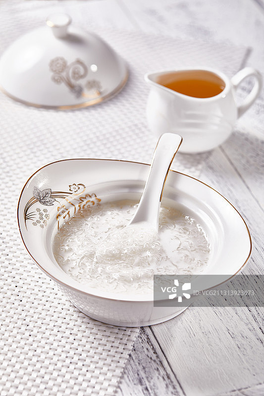 牛奶燕窝粥图片素材
