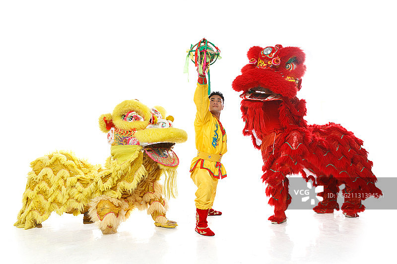 东方人舞狮图片素材