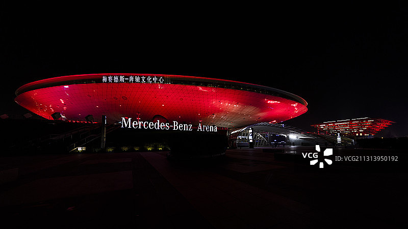 上海梅赛德斯奔驰文化中心和世博会中国馆夜景图片素材