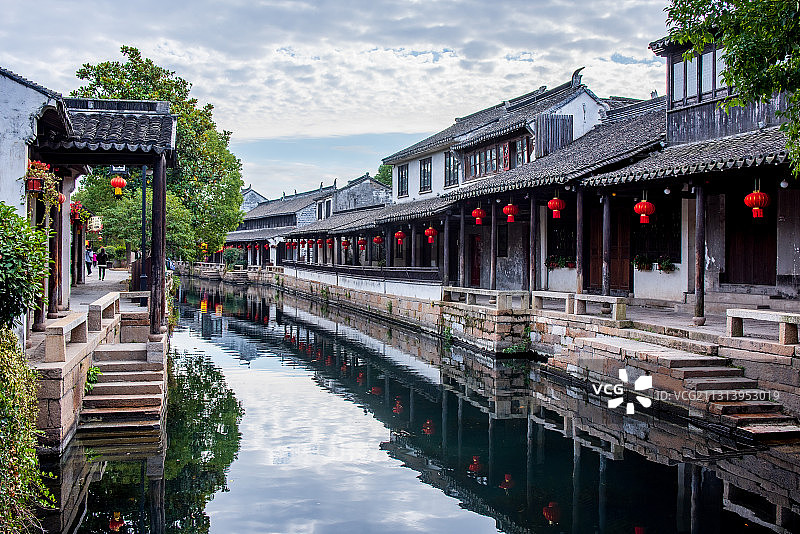 江苏省苏州市黎里古镇，历经千年依旧保存完好的江南水乡图片素材
