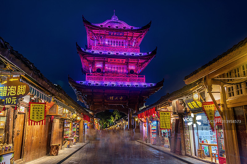 中国四川南充阆中古城中天楼夜景图片素材