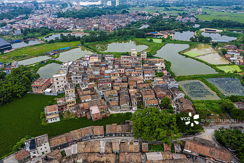 航拍广东省肇庆市高要区八卦村黎槎村古村落桑基鱼塘水塘镬耳屋图片素材