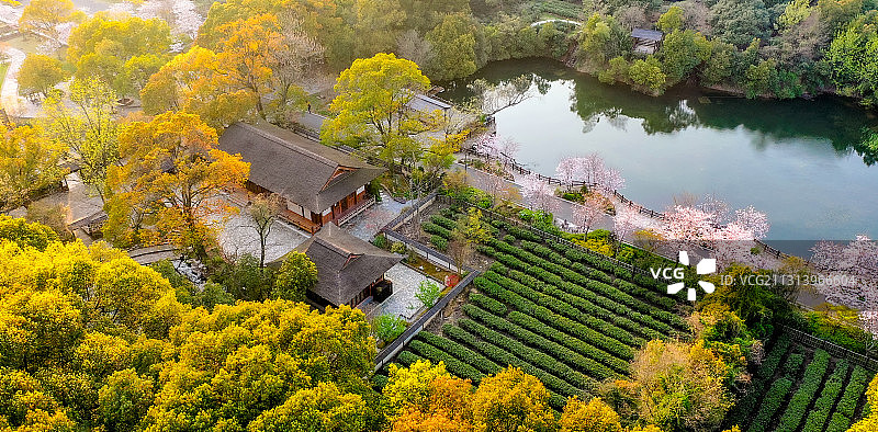 江苏省无锡市拈花湾风景区-太湖边古朴悠然的禅意小镇图片素材