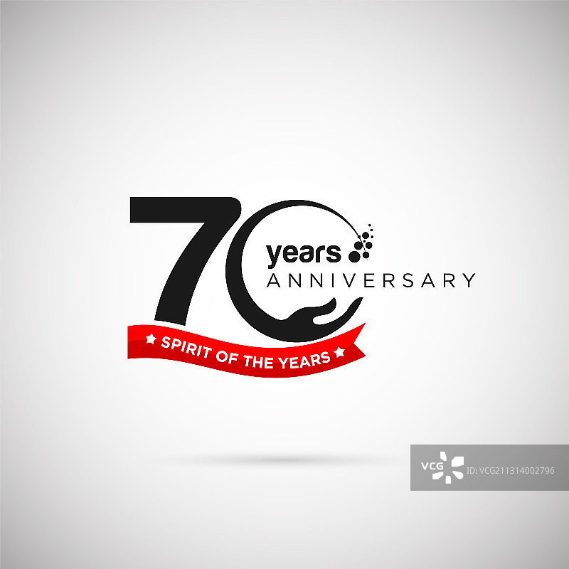 带丝带和手的70周年纪念标识图片素材