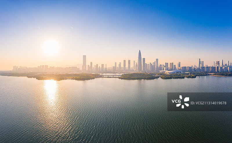 广东省深圳市南山区后海深圳湾人才公园黄昏风光图片素材