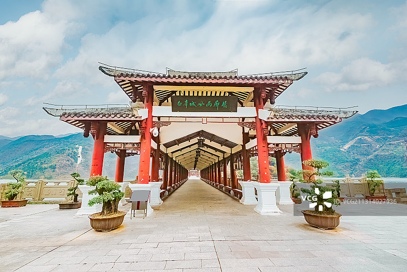 重庆奉节白帝城风雨廊桥图片素材