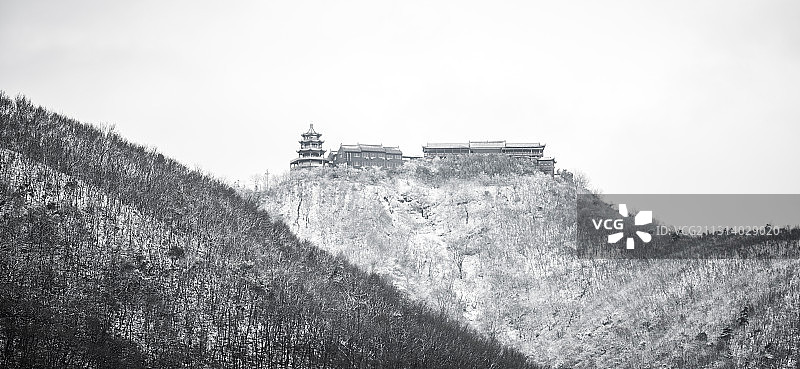 雪后江苏省句容市茅山“仙境”，“神仙福地”宛如一幅展开的画卷图片素材