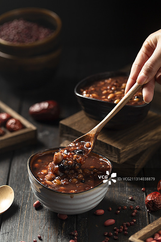 美味香甜的腊八节八宝粥图片素材