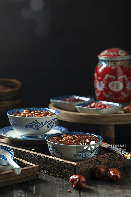 美味香甜的腊八节八宝粥图片素材