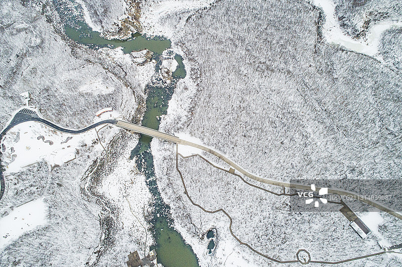 黑龙江：航拍5A级旅游景区镜泊湖吊水楼瀑布图片素材