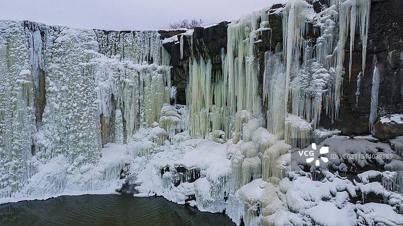 黑龙江：航拍5A级旅游景区镜泊湖吊水楼瀑布图片素材