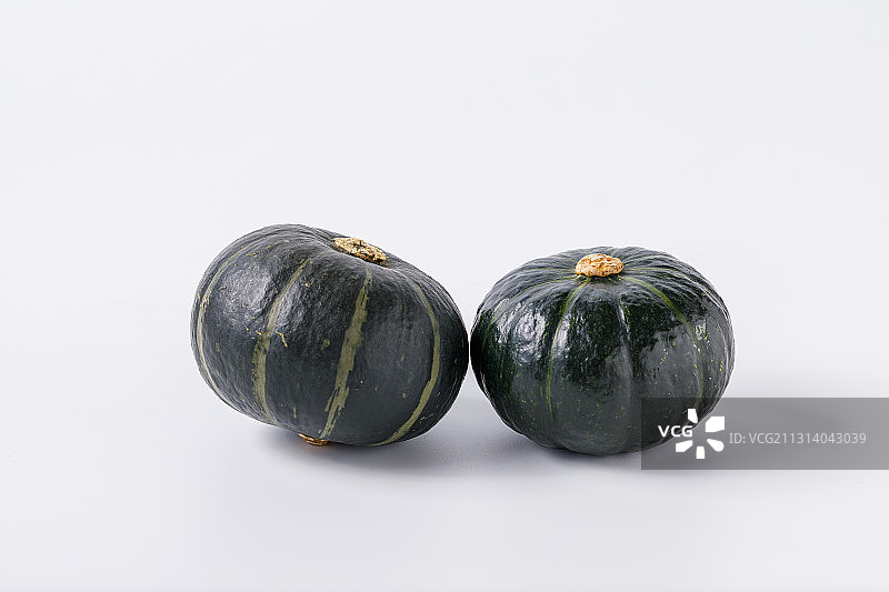 放在白色背景上的新鲜蔬菜贝贝南瓜图片素材