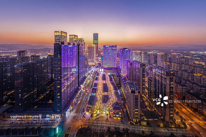 浙江杭州未来科技城天际线夜景航拍图片素材