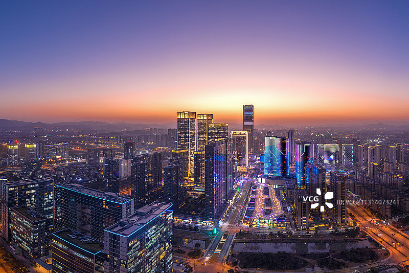 浙江杭州未来科技城天际线夜景航拍图片素材
