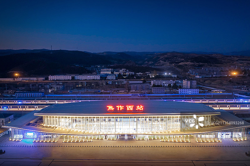 亚洲中国河南省焦作市焦作西高铁站图片素材