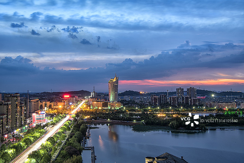 玉带当空舞图片素材