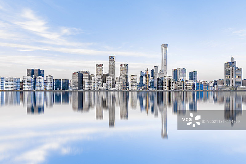 中国北京CBD建筑群创意水面倒影图片素材