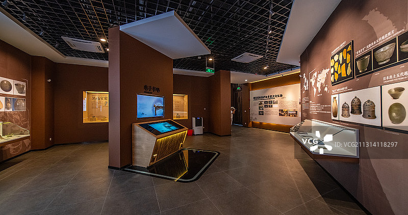 浙江省绍兴市上虞区凤凰山考古遗址公园，青瓷窑发源地之一图片素材